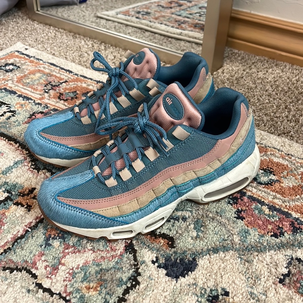 Nike Air Max 95 Embossed Fur Blue
